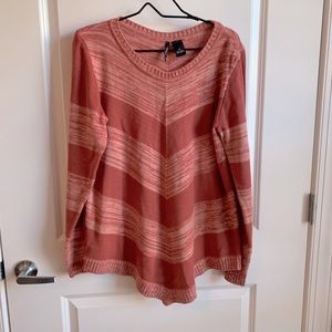 Women’s Asymmetric Hem Sweater